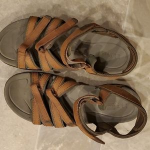 Women's LL Bean Boothbay Sandals sz 8